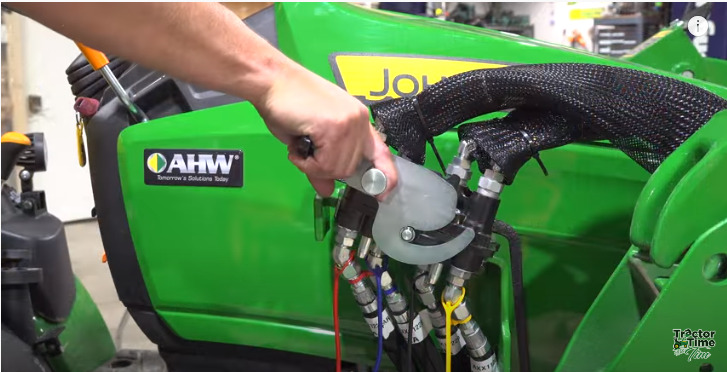 Single Point Connector for Deere Subcompact Tractors 1025r & 1023e