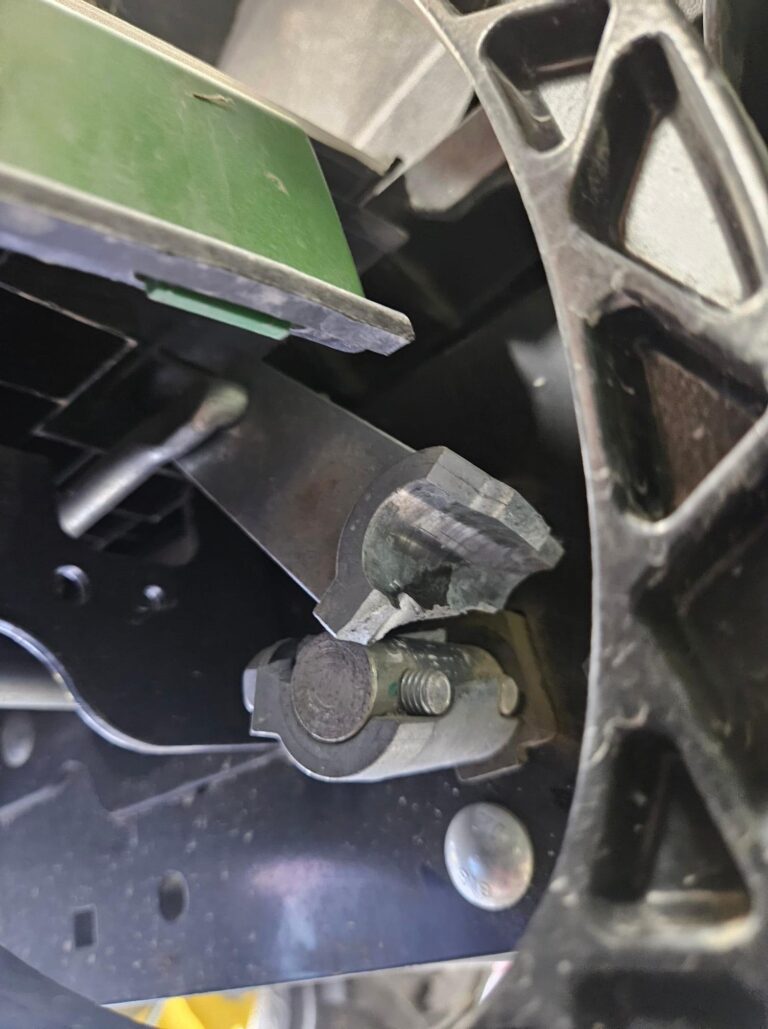 Deere: “Don’t Use Your 1025R, 1023E, or 2025R!!”